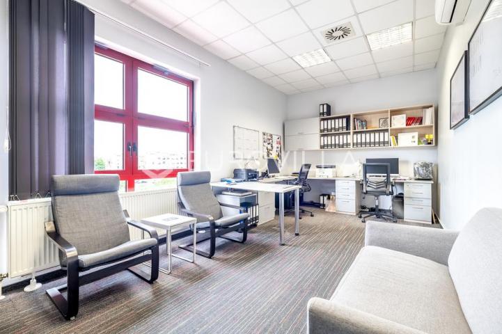 Zagreb, Zagrebačka cesta, višefunkcionalni poslovni prostor 387.08 m² na 2. katu