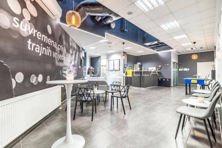 Zagreb, Zagrebačka cesta, višefunkcionalni poslovni prostor 387.08 m² na 2. katu