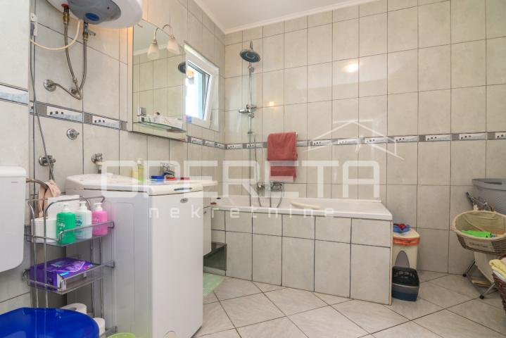 PRODAJA, SAMOSTOJEĆA KATNICA, HRV. ZAGORJE, KUMROVEC - RAVNO BREZJE, 224 m2 NA P