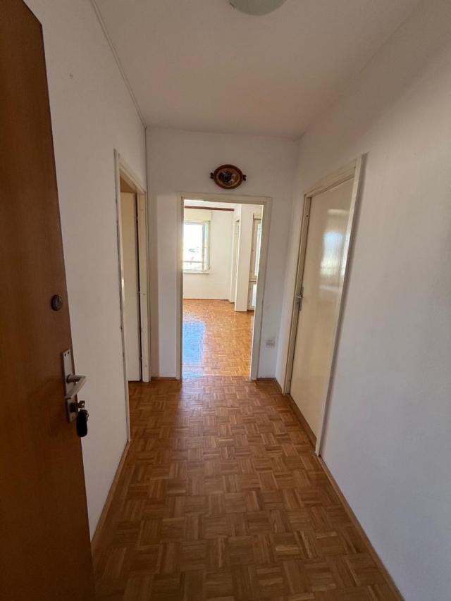 Dvosoban stan u centru
