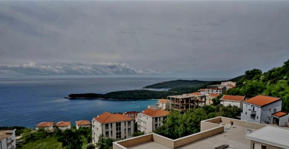 PRODAJE SE - Novi butik hotel sa pogledom na more Budva Crna Gora