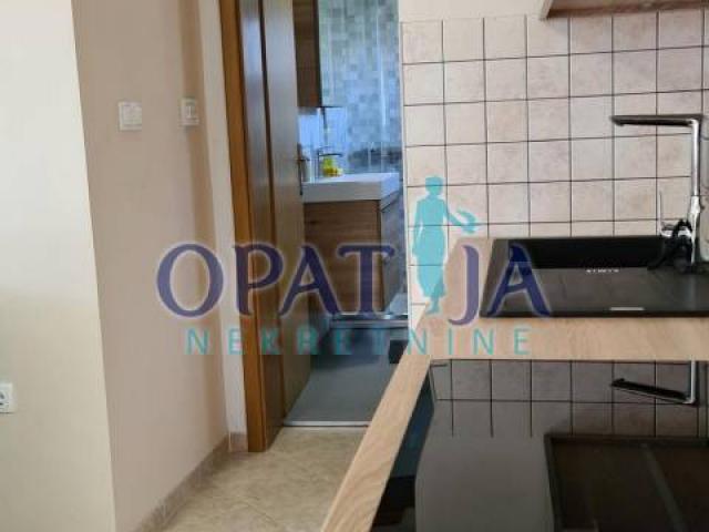 Moderna kuća na otoku Viru – 250 m od plaže Jadro