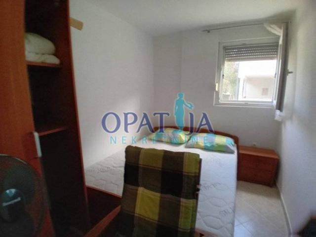 Moderna kuća na otoku Viru – 250 m od plaže Jadro
