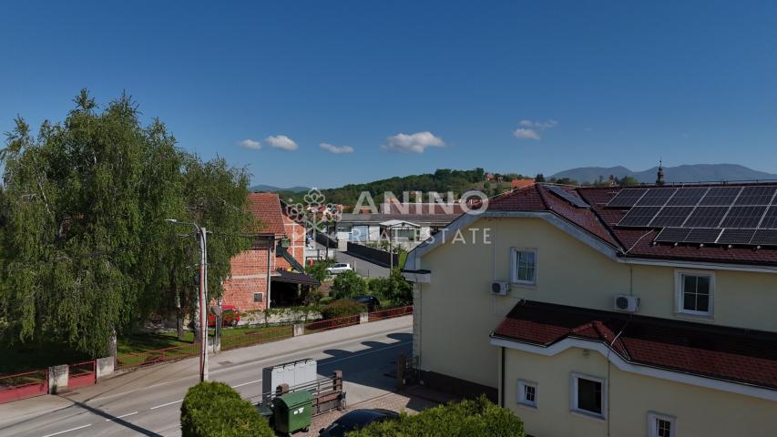 Poslovni objekt 950m2 : centar Zlatara
