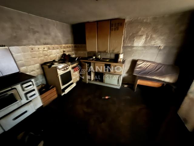 Stara zagorska hižica s prekrasnim pogledom – Kostel, 4.305 m²