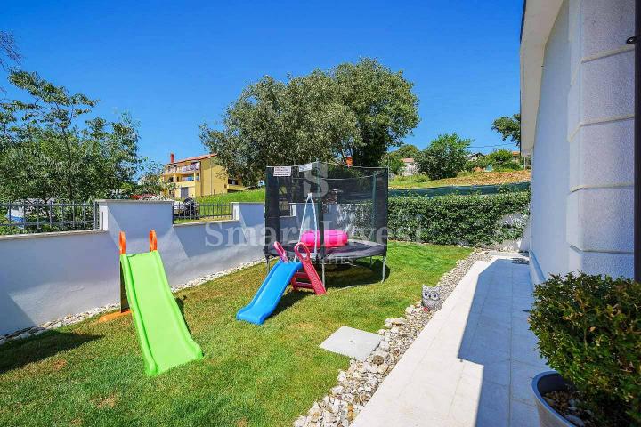 ISTRA - NOVIGRAD, prekrasna vila s bazenom u minom okruženju, prodaja