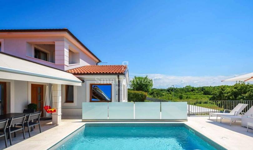ISTRA - NOVIGRAD, prekrasna vila s bazenom u minom okruženju, prodaja