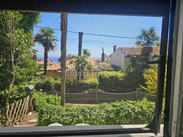 OPATIJA, stan od 57,37 m2 s vrtom od 111m2, u blizini centra i mora