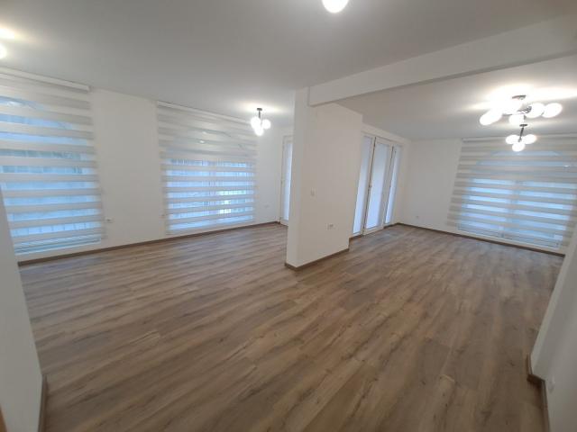 Izdavanje poslovnog prostora 110 m² sa privatnim parkingom – Zabjelo, Podgorica
