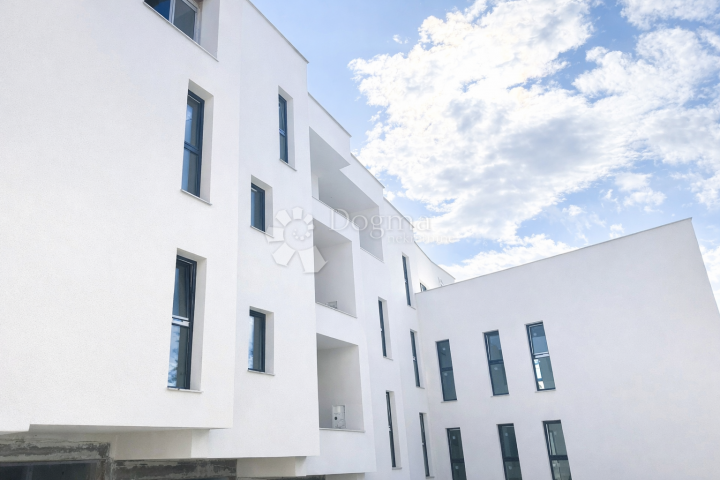 Flat Šestine, Podsljeme, 102m2