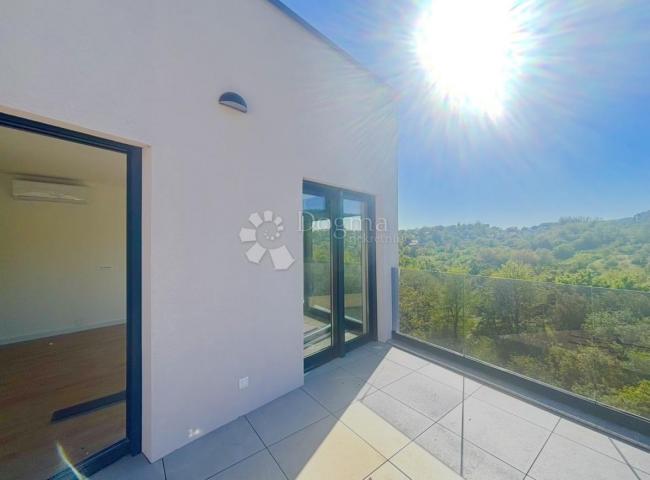 Flat Šestine, Podsljeme, 102m2