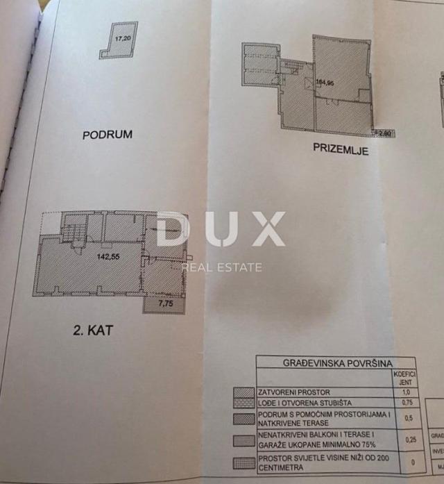 ZADAR, SMILJEVAC - Prostrana renovirana kuća s garažom