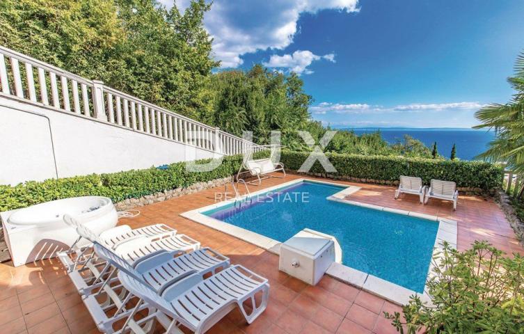 OPATIJA, CENTAR - Rijetkost na tržištu! – luksuzna vila s bazenom