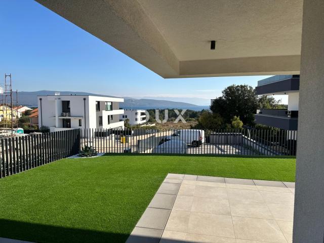 TOWN OF KRK, CENTER - Two-storey penthouse with swimming pool and panoramic view
