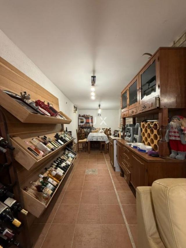 GORSKI KOTAR, MRKOPALJ - Kuća s četiri apartmana