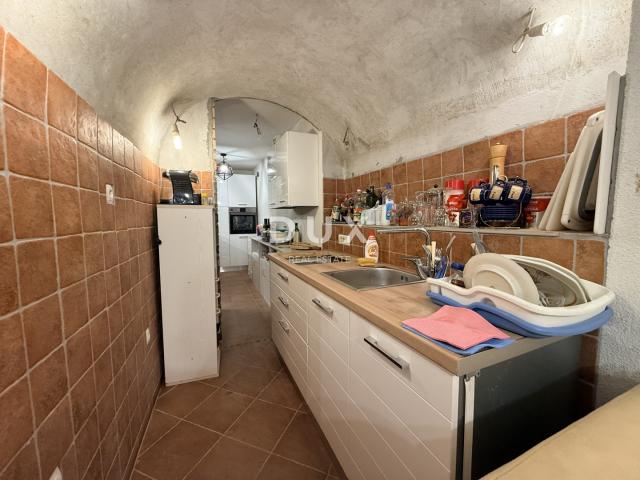 GORSKI KOTAR, MRKOPALJ - Kuća s četiri apartmana