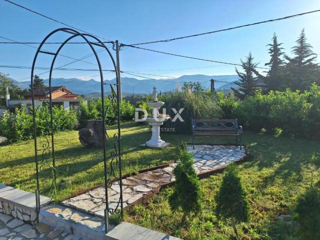 ČAVLE - villa s 3 stana, grijanim bazenom, konobom i garažom - uhodani posao!