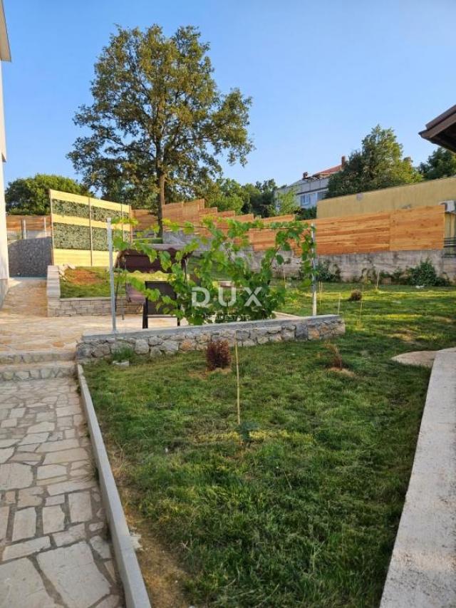 ČAVLE - villa s 3 stana, grijanim bazenom, konobom i garažom - uhodani posao!