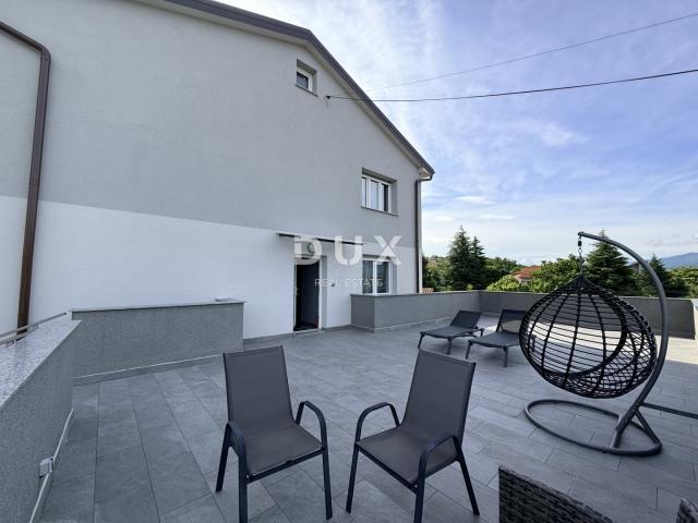 ČAVLE - villa s 3 stana, grijanim bazenom, konobom i garažom - uhodani posao!
