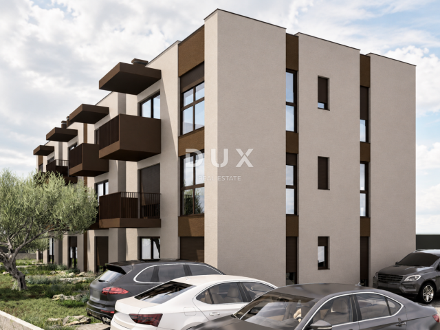 VODICE – Stan na 1. katu s pogledom na more, 2 parkirna mjesta, mirna lokacija, 1000 m od plaže