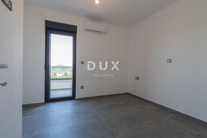DALMACIJA, MURTER - Penthouse 300m od plaže!