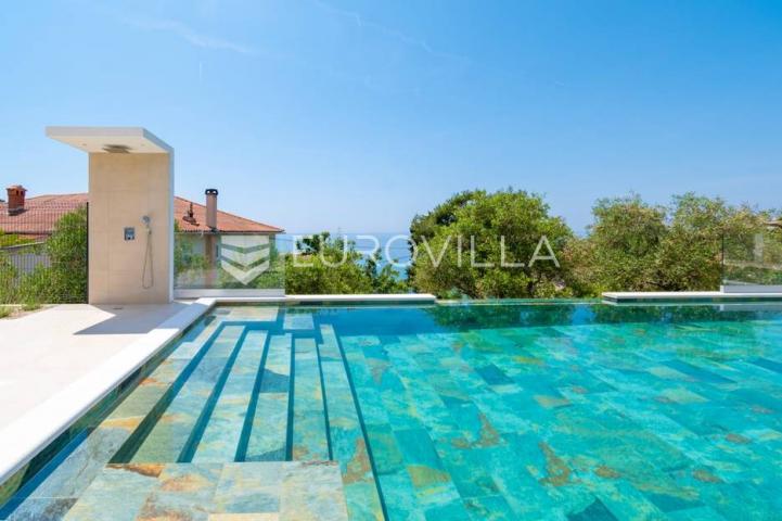 Pag, Lun, prekrasna vila s bazenom
