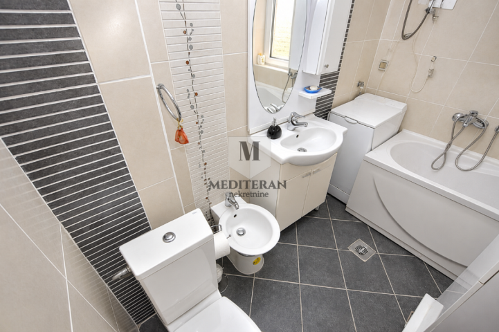 Herceg Novi – Topla2, trosoban stan površine 94m2 sa panoramskim pogledom na more