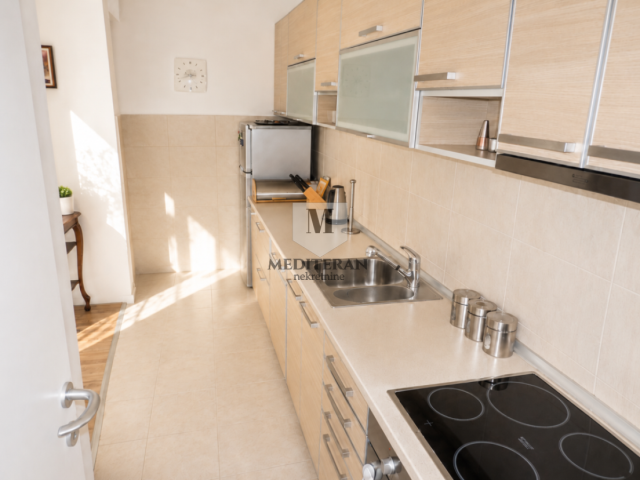 Herceg Novi – Topla2, trosoban stan površine 94m2 sa panoramskim pogledom na more