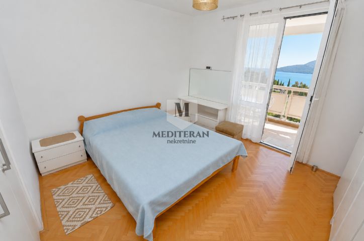 Herceg Novi – Topla2, trosoban stan površine 94m2 sa panoramskim pogledom na more