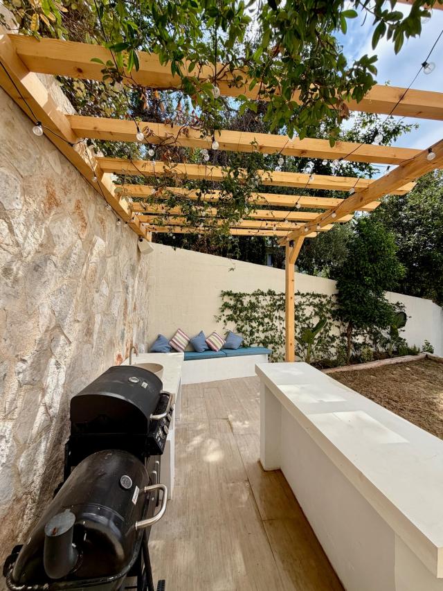 Prodaja, Kuća, 220m2 , Tivat