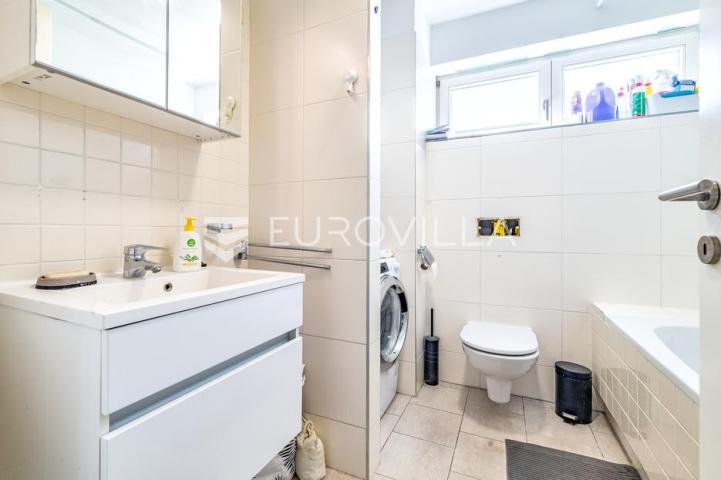 Sveta Nedelja, Hoto vile, dvosoban stan s terasom i parkirnim mjestom, 57.69 m²