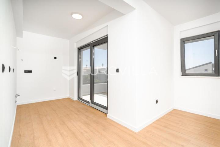 Zadar, Privlaka, penthouse s pogledom na more, 90,50 m²
