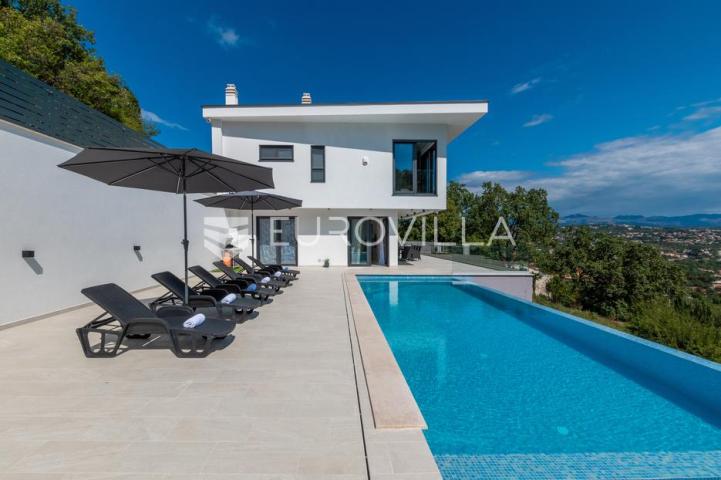 Opatija okolica, Mihotići, luksuzna vila 342 m² s infinity bazenom i wellnessom