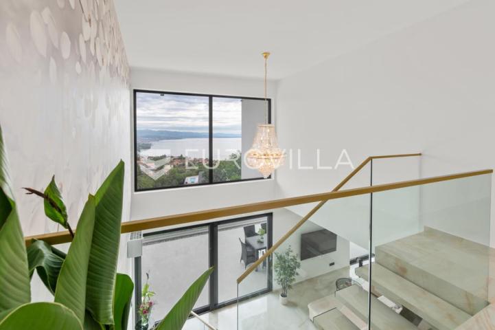 Opatija okolica, Mihotići, luksuzna vila 342 m² s infinity bazenom i wellnessom