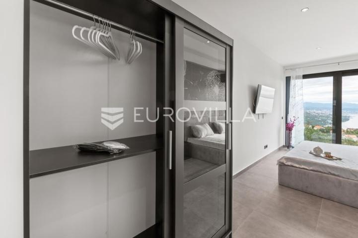 Opatija okolica, Mihotići, luksuzna vila 342 m² s infinity bazenom i wellnessom
