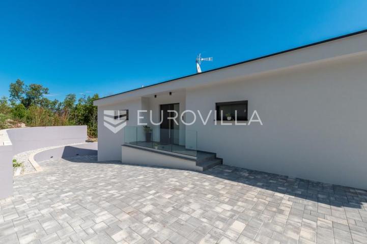 Opatija okolica, Mihotići, luksuzna vila 342 m² s infinity bazenom i wellnessom