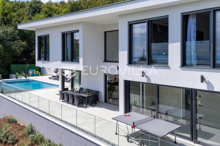 Opatija okolica, Mihotići, luksuzna vila 342 m² s infinity bazenom i wellnessom