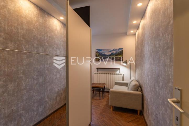 Varaždin, Centar, uređen stan površine 30,85 m²