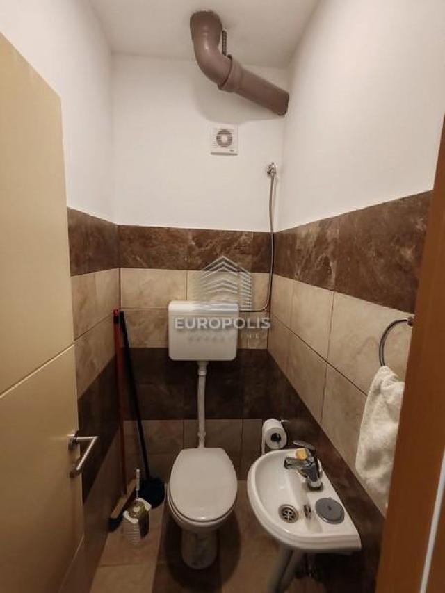 Fotografija stana 17 od 32