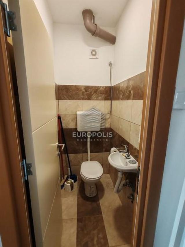 Fotografija stana 19 od 32