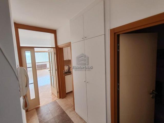 Fotografija stana 27 od 32