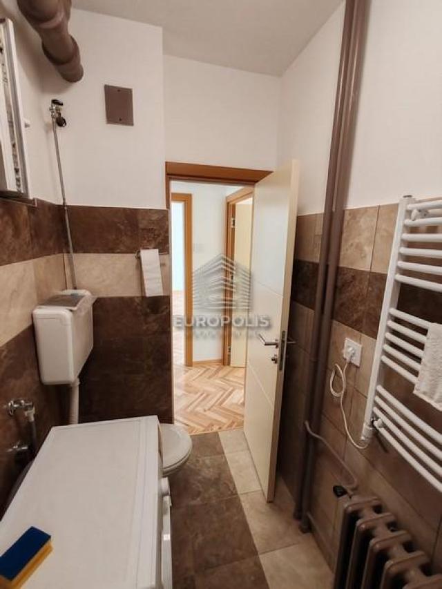 Fotografija stana 15 od 32