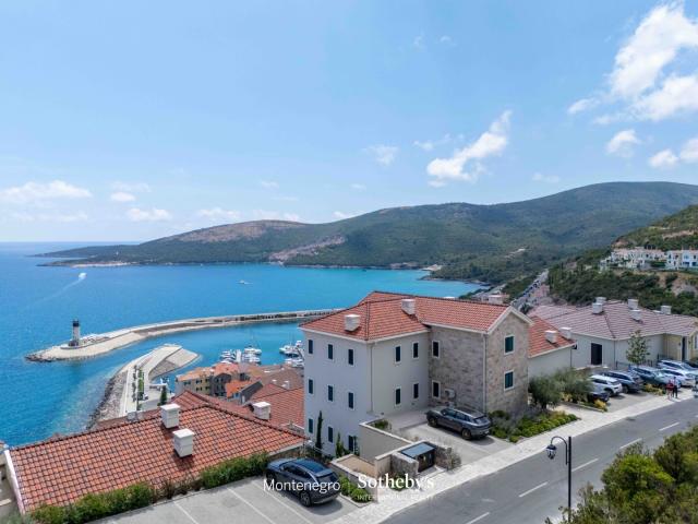 Luxury 1-bdr apartment, Marina Village, Lustica Bay