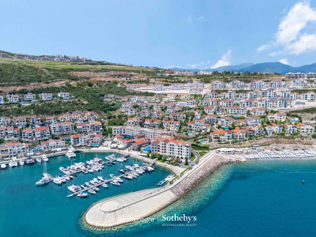 Luxury 1-bdr apartment, Marina Village, Lustica Bay
