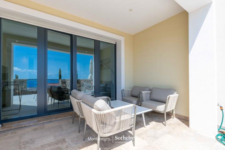 Luxury 1-bdr apartment, Marina Village, Lustica Bay
