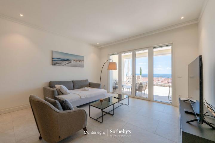 Luxury 1-bdr apartment, Marina Village, Lustica Bay