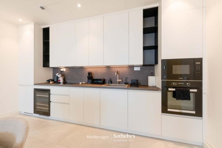 Luxury 1-bdr apartment, Marina Village, Lustica Bay