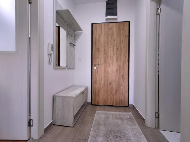 Jednosoban namješten stan, 47m2, Stari aerodrom, Podgorica
