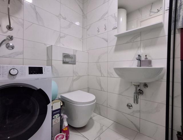 Jednosoban namješten stan, 47m2, Stari aerodrom, Podgorica