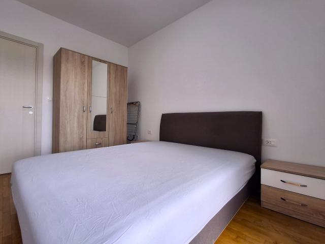 Jednosoban namješten stan, 47m2, Stari aerodrom, Podgorica